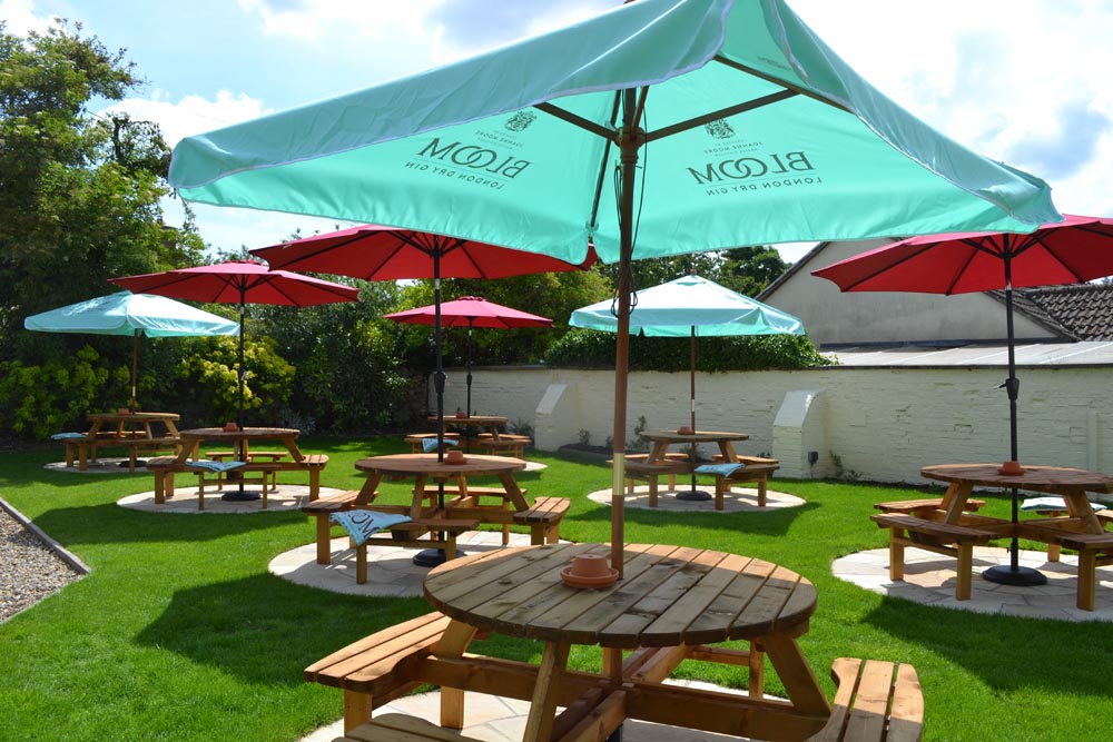 Waggon & Horses Linton, garden