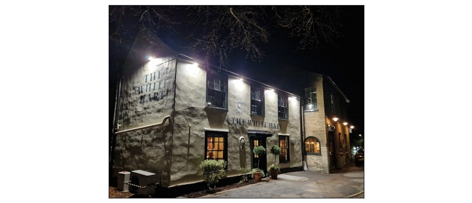 The White Hart - at night