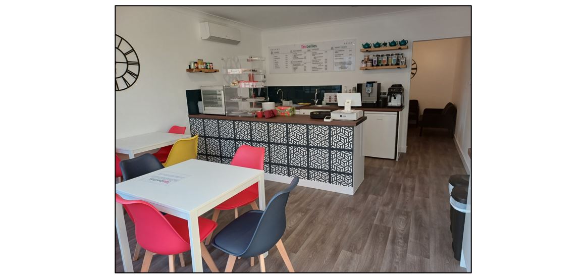 Teabellies - Interior