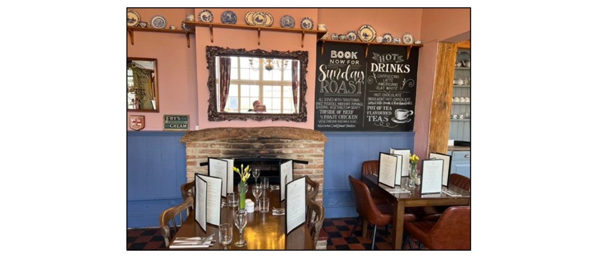 The Chestnut Tree - Interior