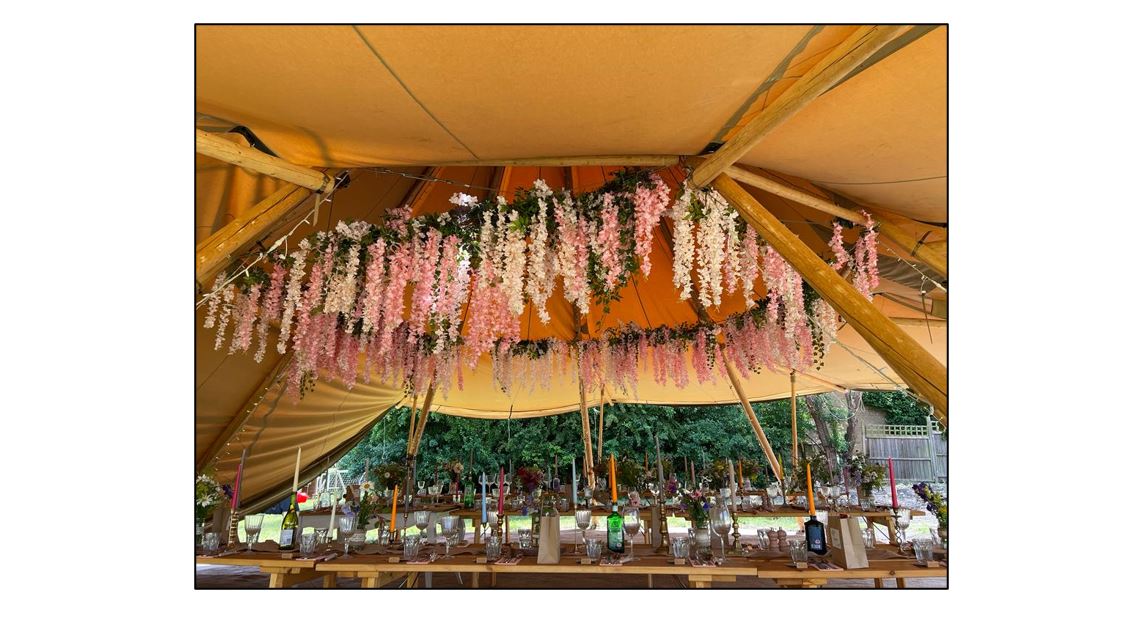 Wonderland Easter Experience - outside bar