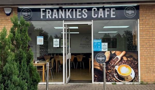 Frankie's Snack Bar