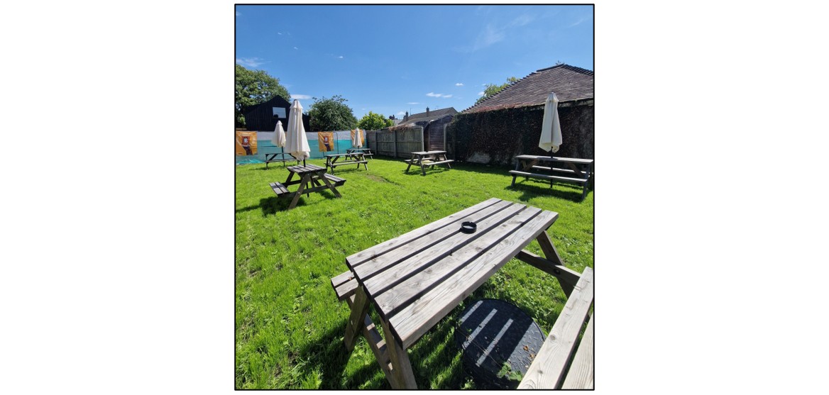 The Rose and Crown - Garden