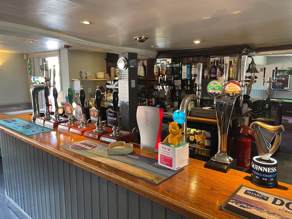 The White Horse Milton, bar 