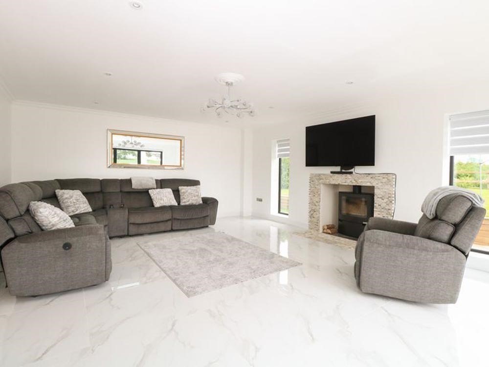 The Mayfair Residence Six Mile Bottom, lounge