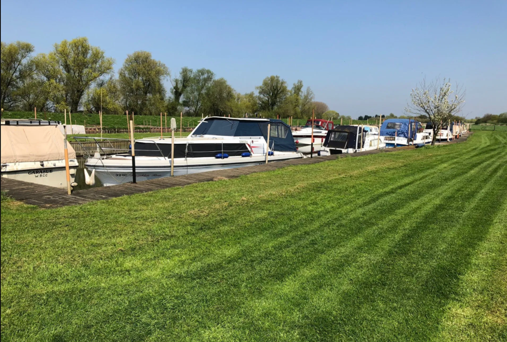 Lode marina- waterside view