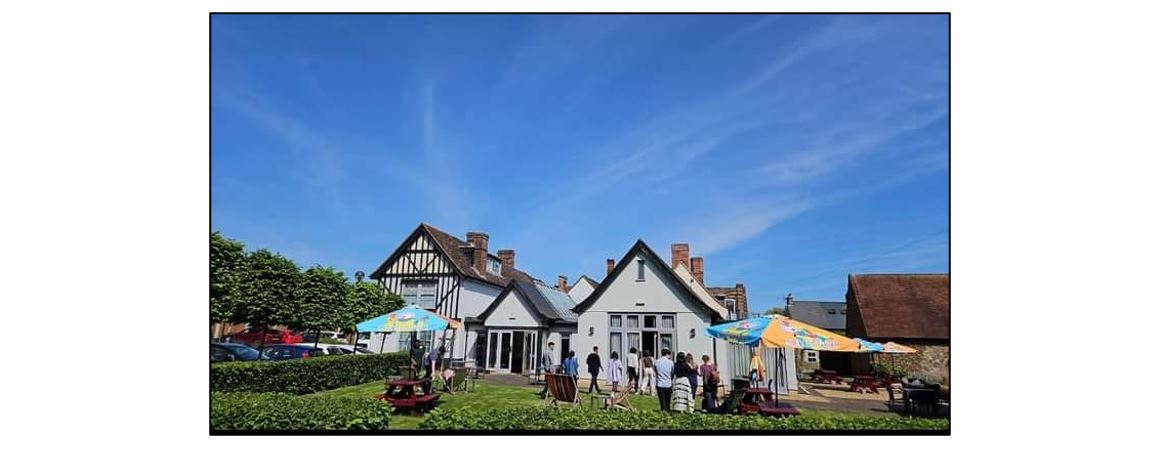 The Red Lion at Whittlesford Bridge - exterior and garden