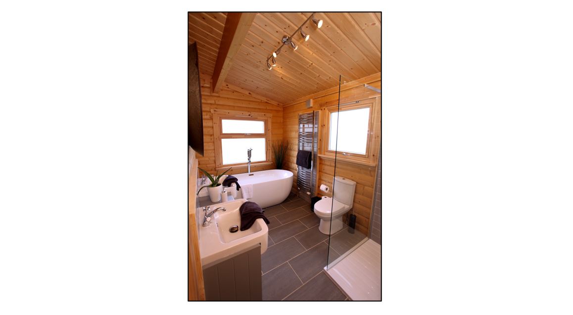 Cambridgeshire Lakes - Bathroom