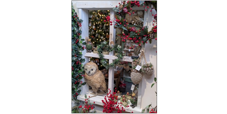Christmas Village at Oakington Garden Centre - owl