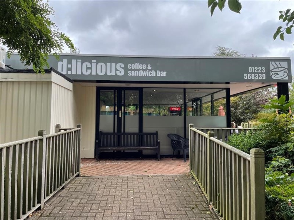 D:Licious Coffee and Sandwich bar, frontage