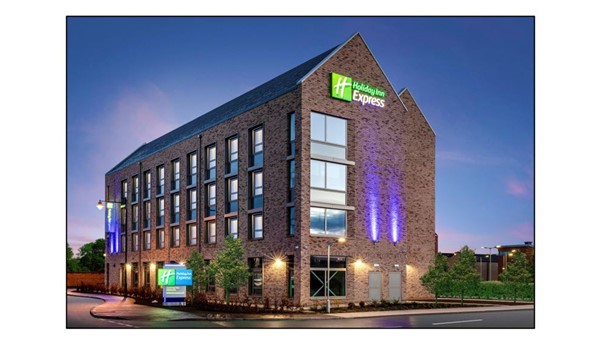 Holiday Inn Express Cambridge West - Cambourne