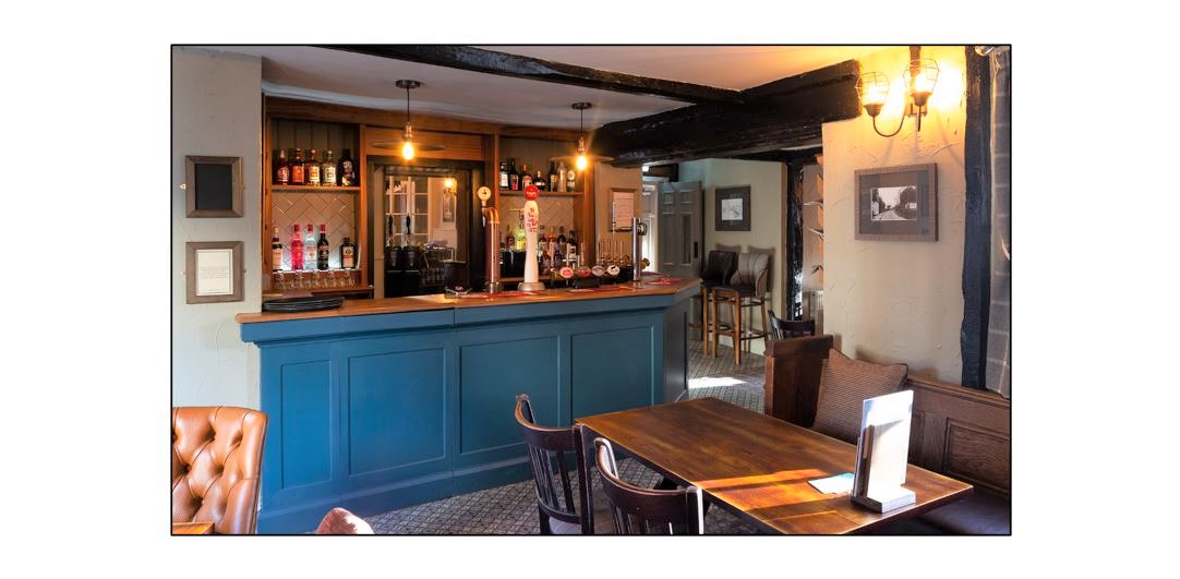 The Six Bells - Interior & Bar
