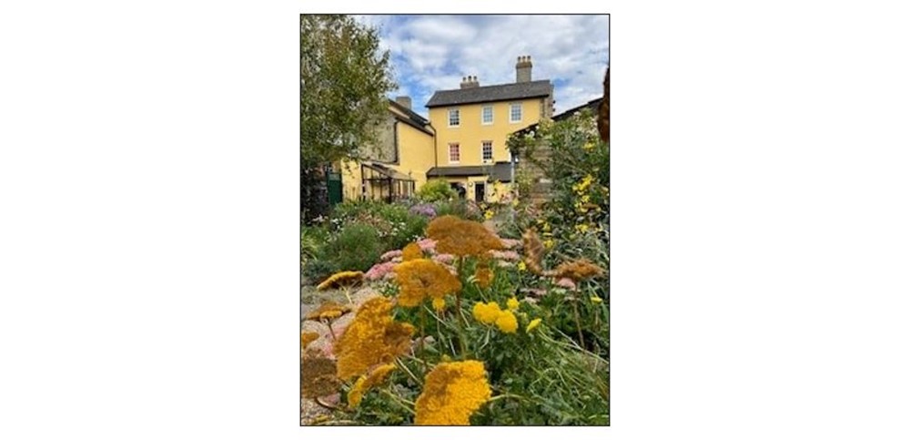 The Mary Challis House and Garden - House