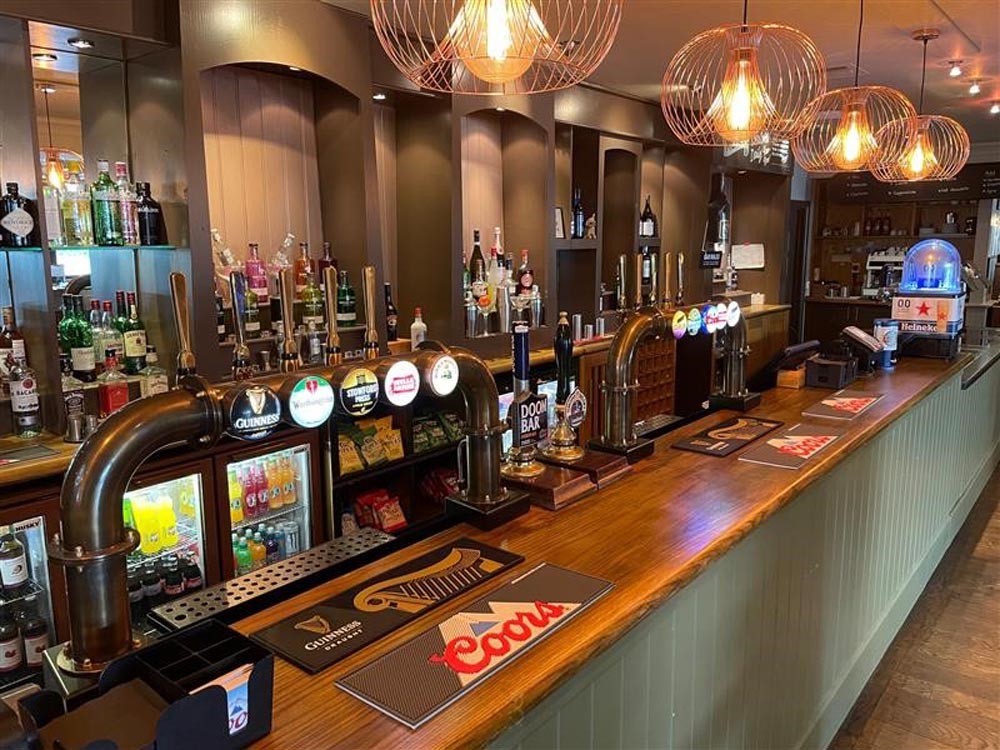 The Fox, Bar Hill, bar area