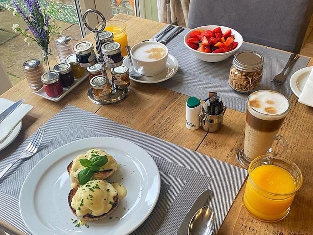 The Old School House Rooms, breakfast