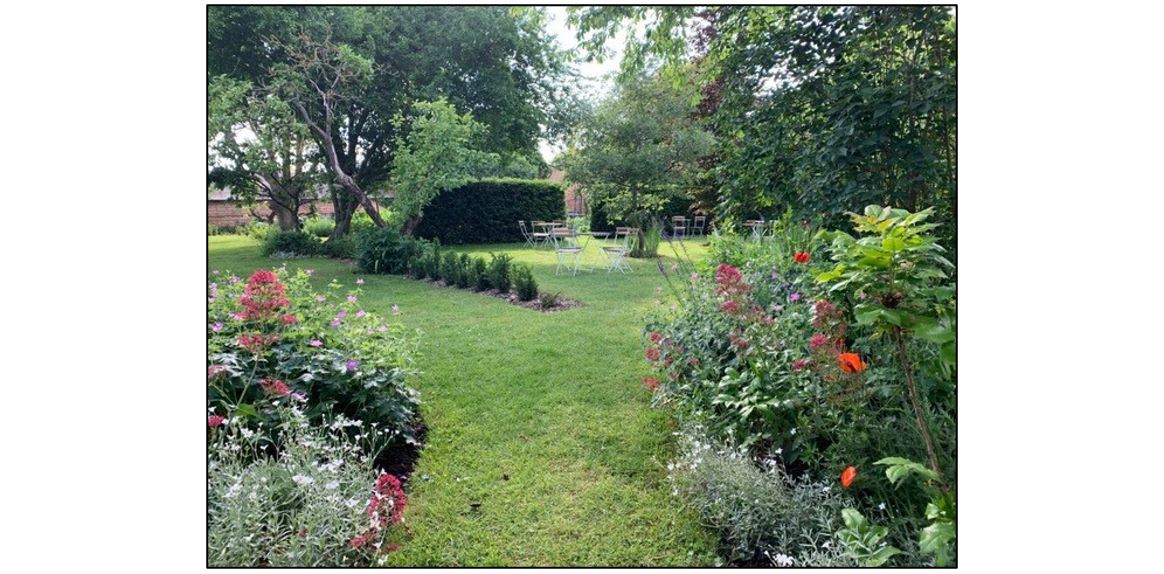 Duxford Gardens - Bustlers Gardens
