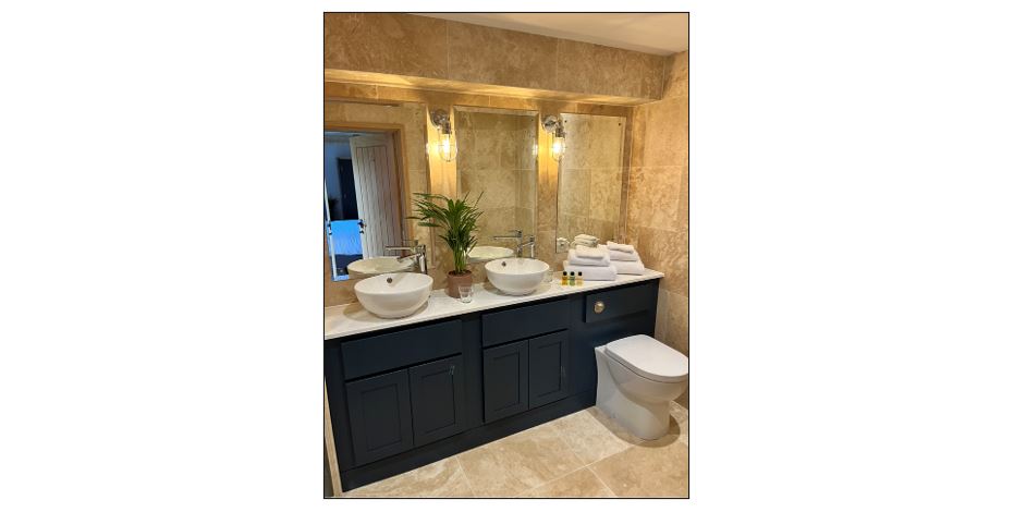 The Red House - bathroom