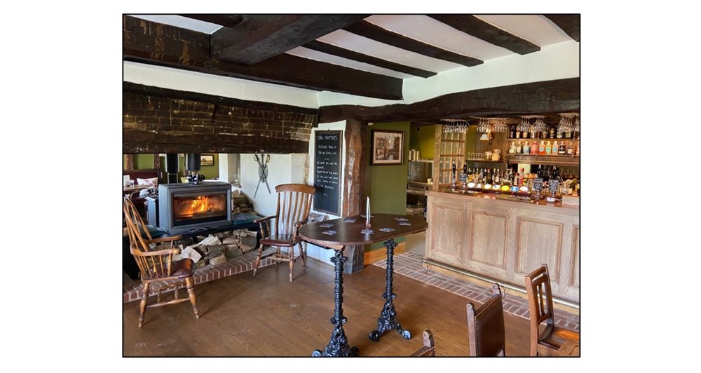 The Royal Oak  interior