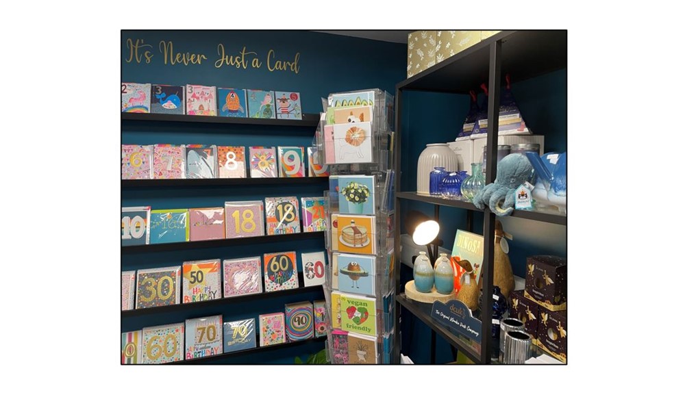 Gin House Flowers - inerior