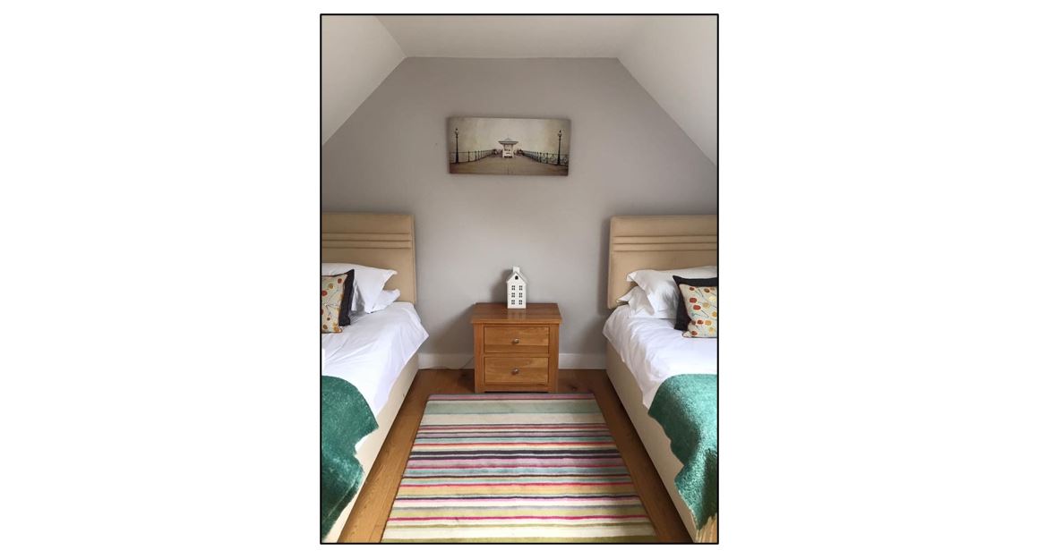 Fullers Hill Cottages - twin room