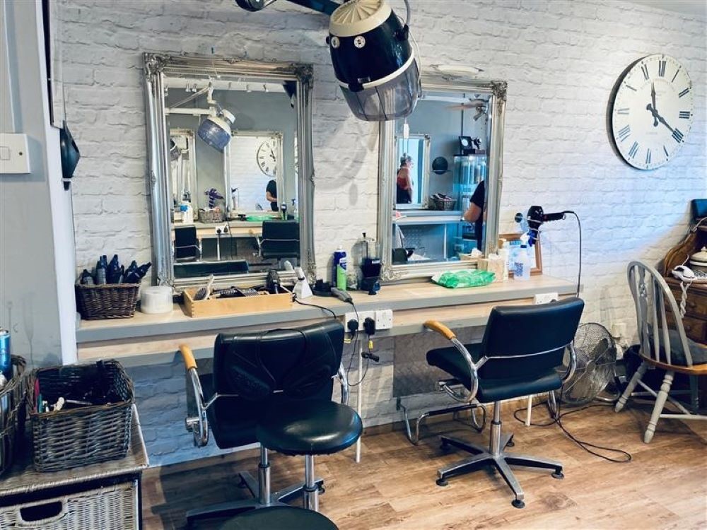 Hair Care Bunch, interior