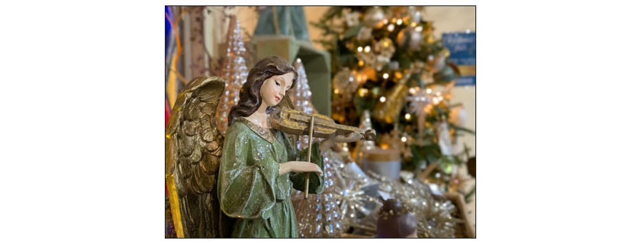Christmas Village at Oakington Garden Centre - Angel
