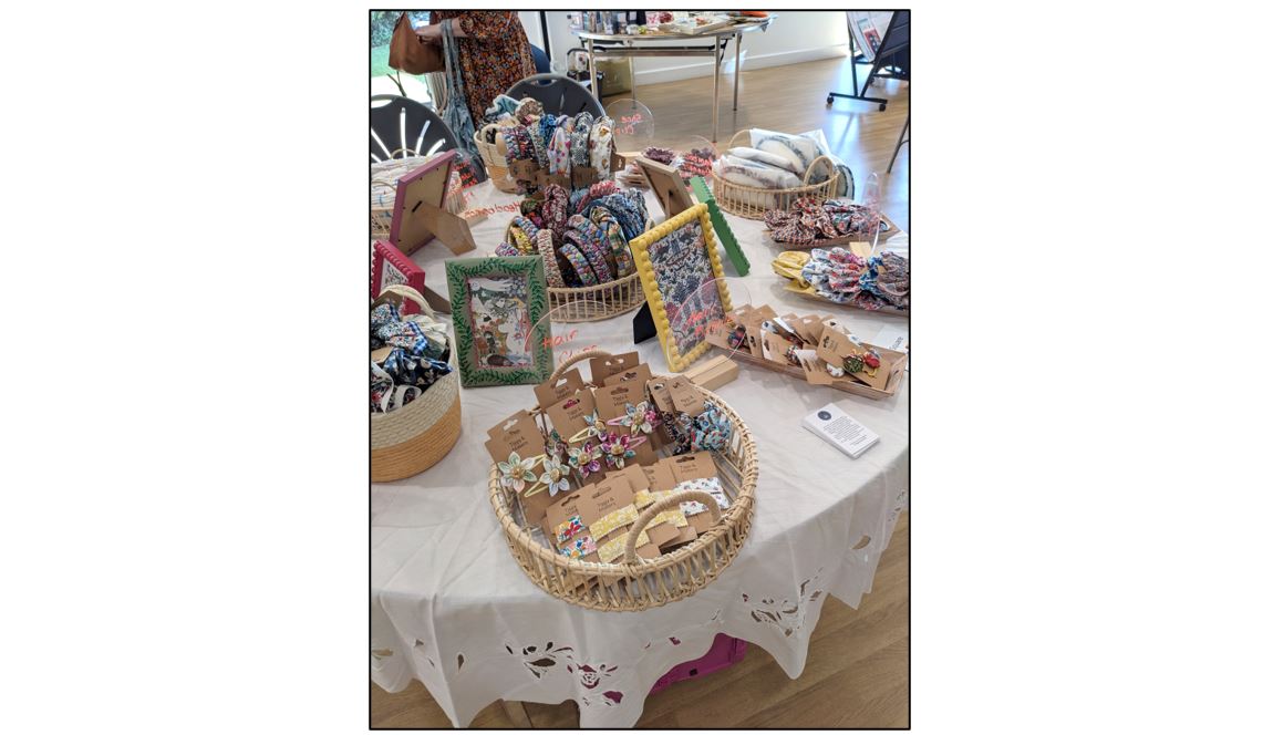 Hauxton Market - Hair accessories