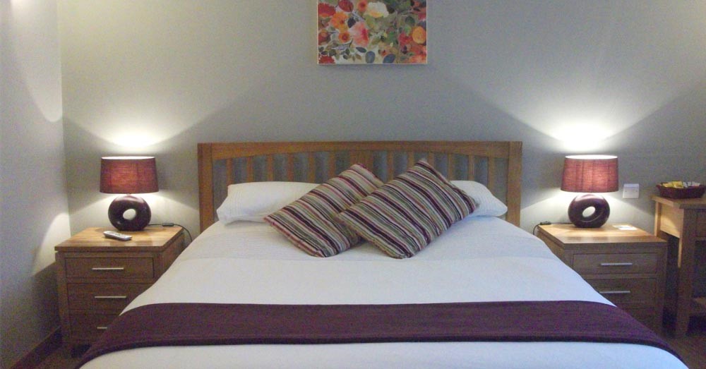 Orchard Cottage, Willingham, bedroom