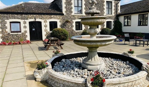 Coach House Hotel
