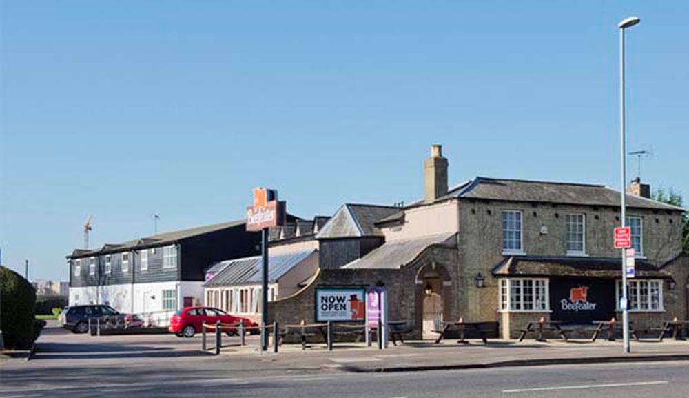 Premier Inn Cambridge North Girton, exterior