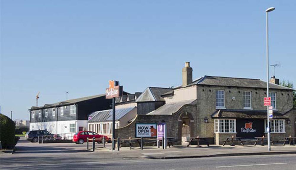 Premier Inn Cambridge North Girton, exterior