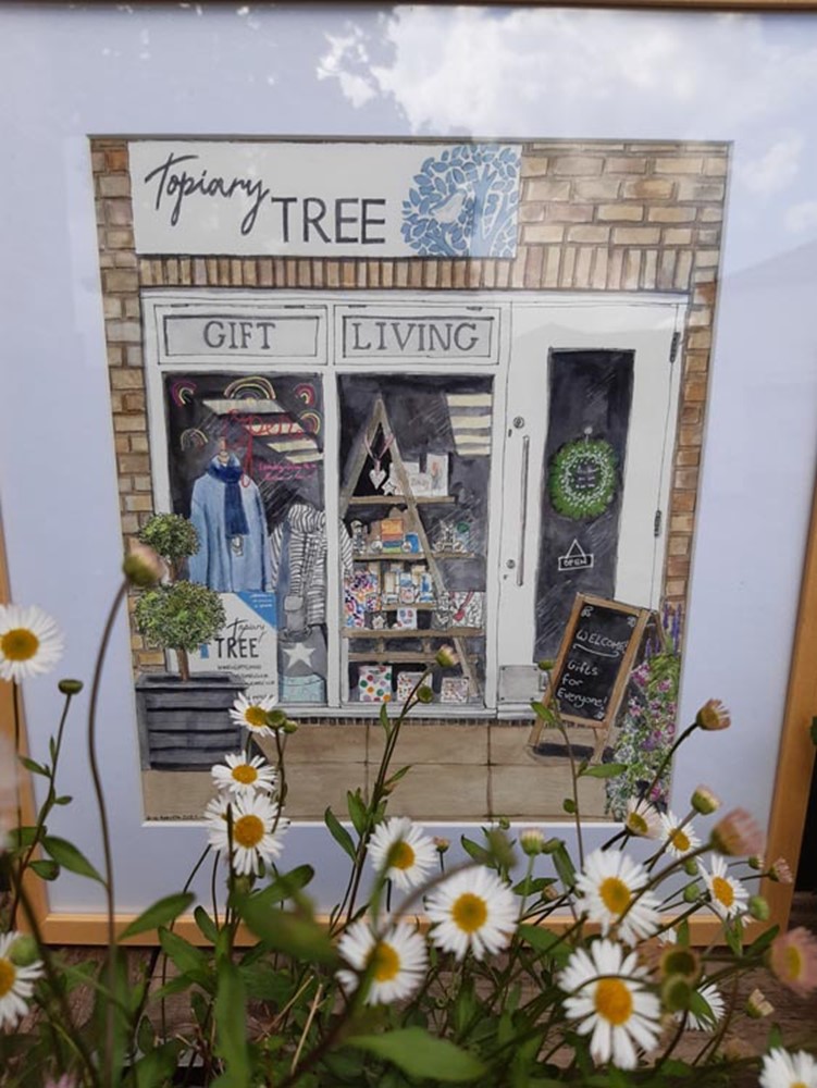 Topiary Tree, Exterior