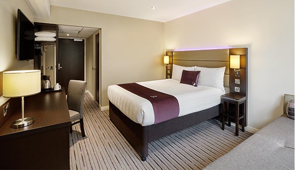 Premier Inn Cambridge North Girton, bedroom