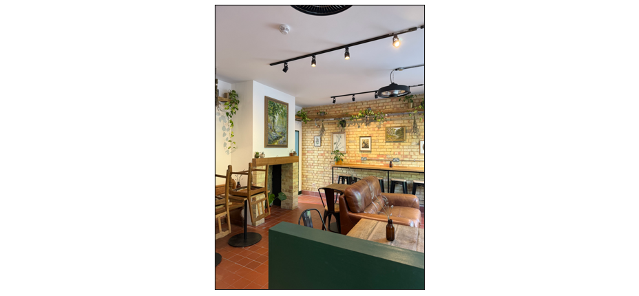 Eden Coffee House - Interior & Sofas