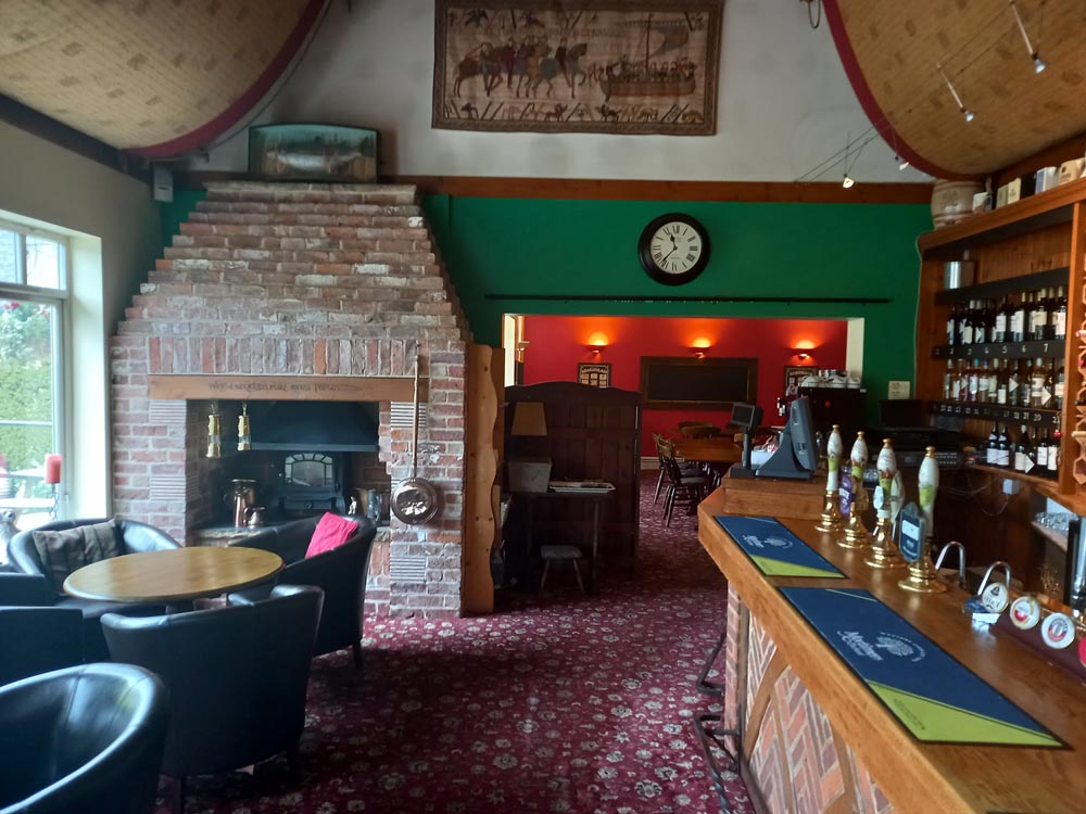 The Golden Ball Inn Boxworth, bar area