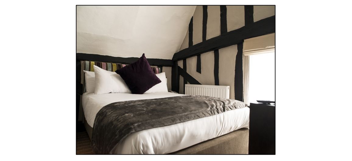 The Red Lion at Whittlesford Bridge - bedroom