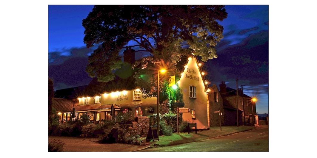 The Hole in the Wall - Exterior night