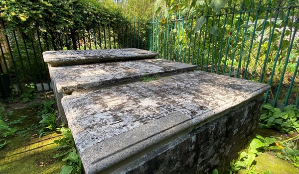 The Oakington Martyr's Graves