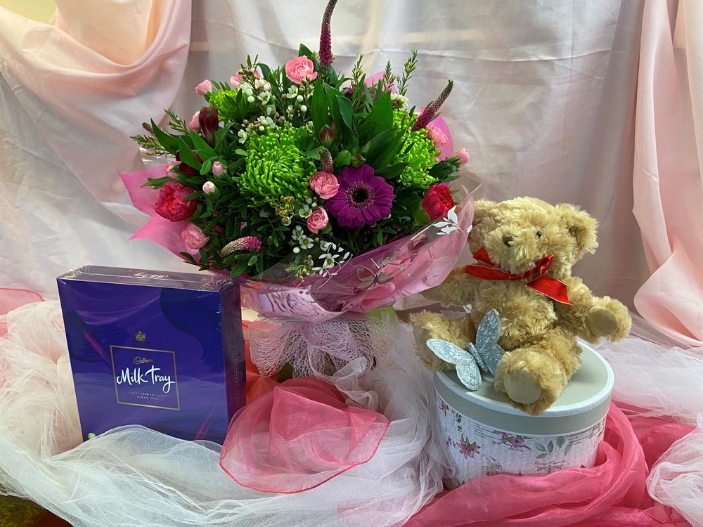 Peter Graves Florist, Flowers and Gifts