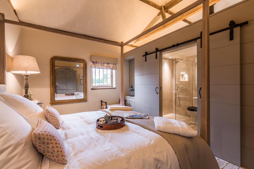 Cambridge Country Cottages, Horningsea, bedroom