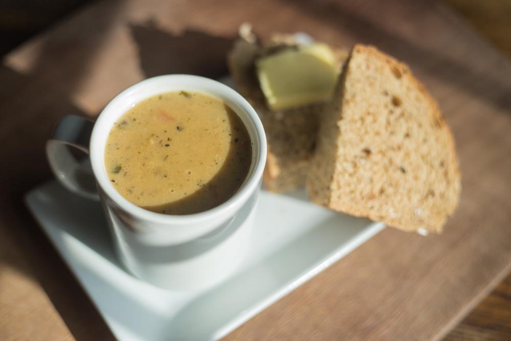 Queen's head, Newton, soup and roll