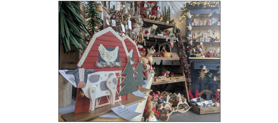 Christmas Village at Oakington Garden Centre - shelves