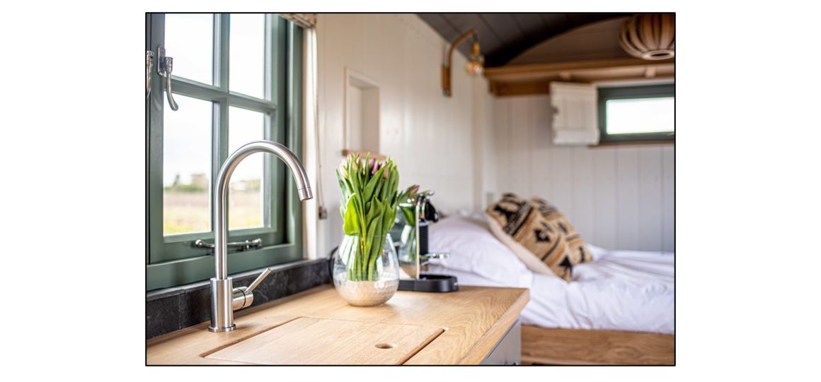 Fenland Retreats at Willow Grange Farm - Delph