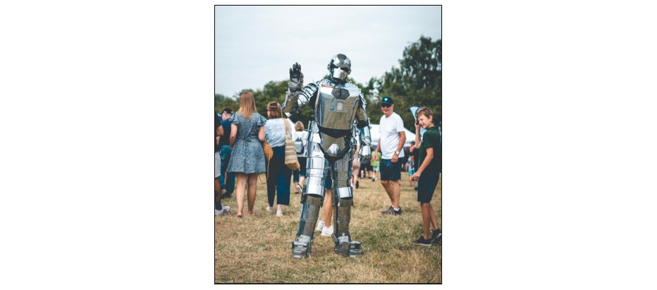The Cambridge Country Show - Rob the robot